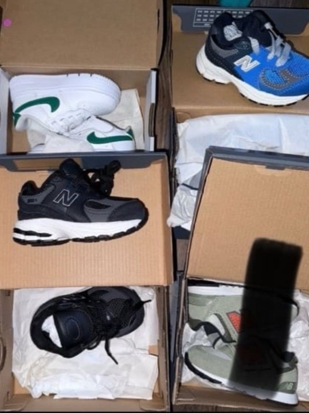 New Balance/Nike Toddler Sneaker Lot 4c